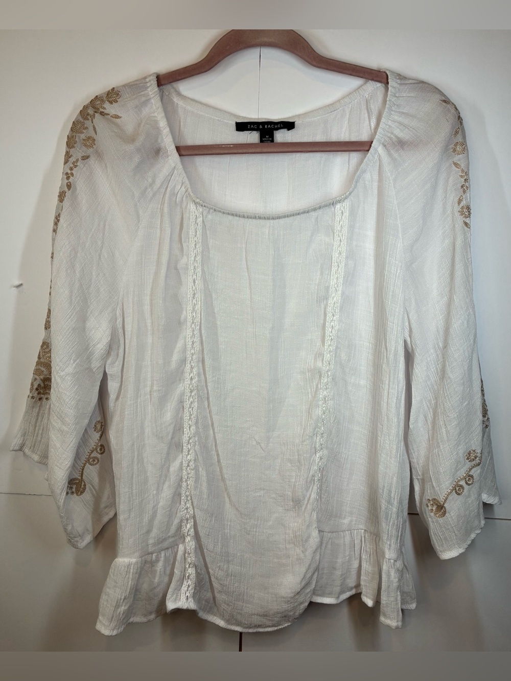 Zac & Rachel White Embroidered Boho Peasant Blouse Medium Flowy Ruffle Hem